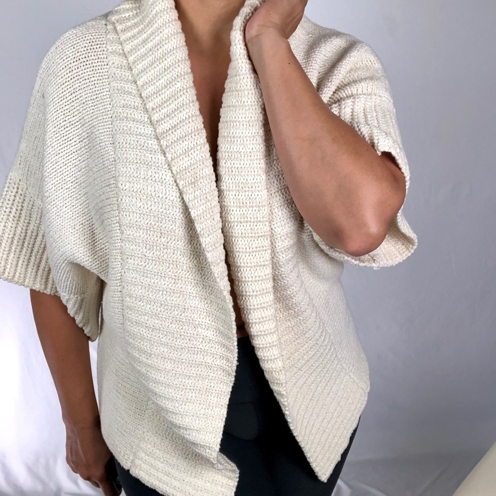 Express Design Studio Cream Color Euc Size - image 1